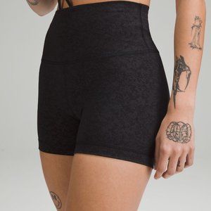 Lululemon Wunder Train High-Rise Short 4"